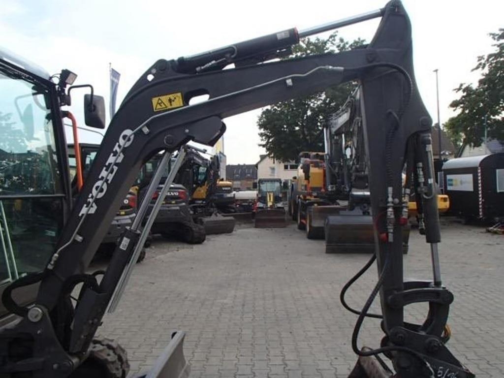 volvo-jecr25d-electric,3a581c42-4.jpg