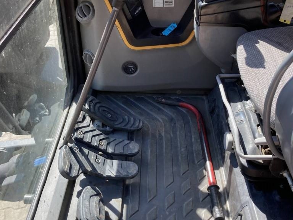 volvo-ecr-88-d,b7311c51.jpg