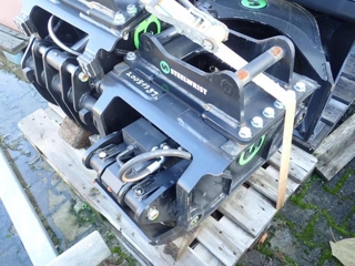 Steelwrist Universalgreifer S40 für Tiltrotator passend ECR35