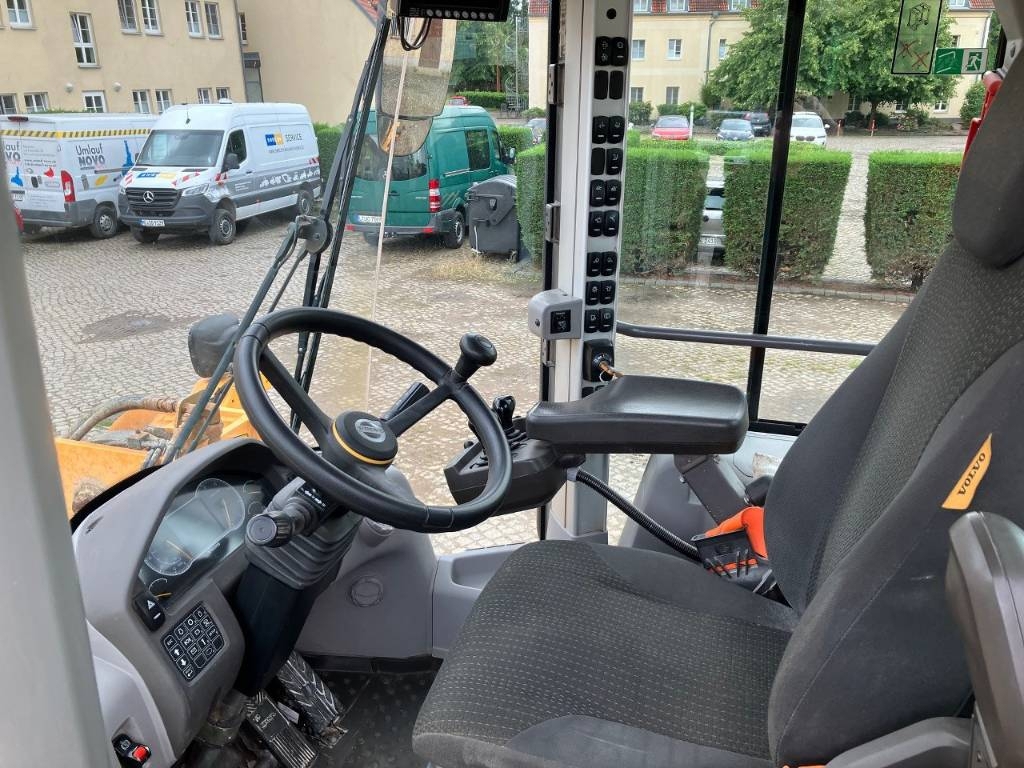 volvo-l-110-h,e57e8aa1.jpg