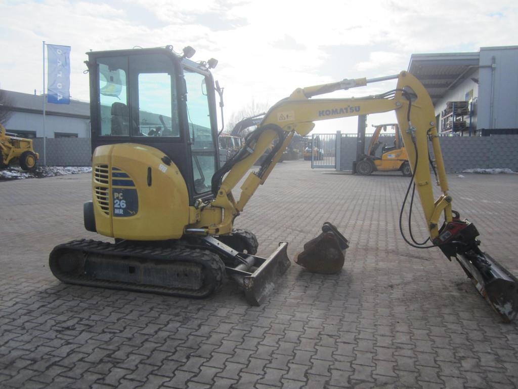 komatsu-pc-26mr-3,dac0572b-3.jpg
