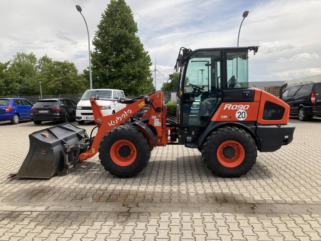 kubota-r-090,5b6a4d4a.jpg