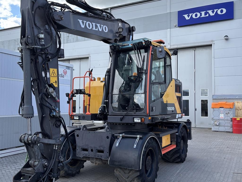 volvo-e,ewr150e_320329-ewr150e320329(2).jpg