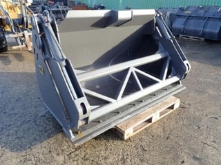 Reschke Schaufel 2200mm, 1,6m³ mit Niederhalter