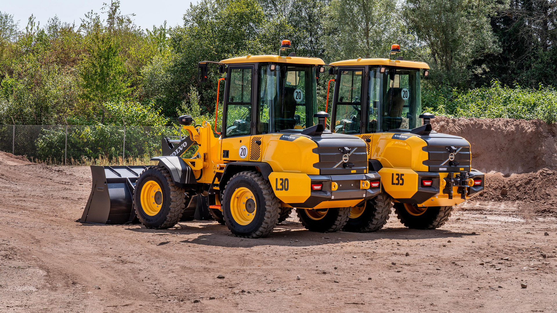 Möt nya uppdaterade Volvo L30 och L35