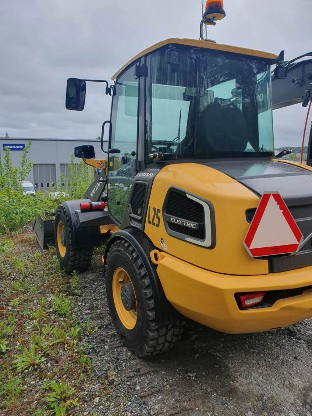 volvo-jl2-b972,jl25h_1320191a-jl25h1320191-2.jpg
