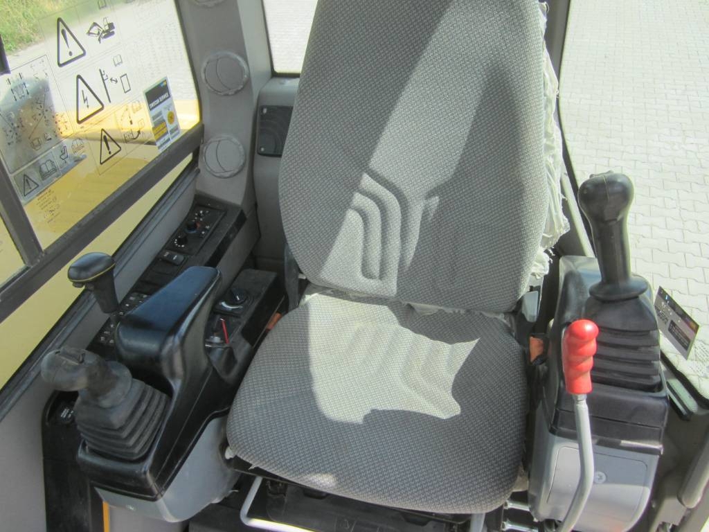 volvo-ecr-88-d-motor-neu,698c240b.jpg