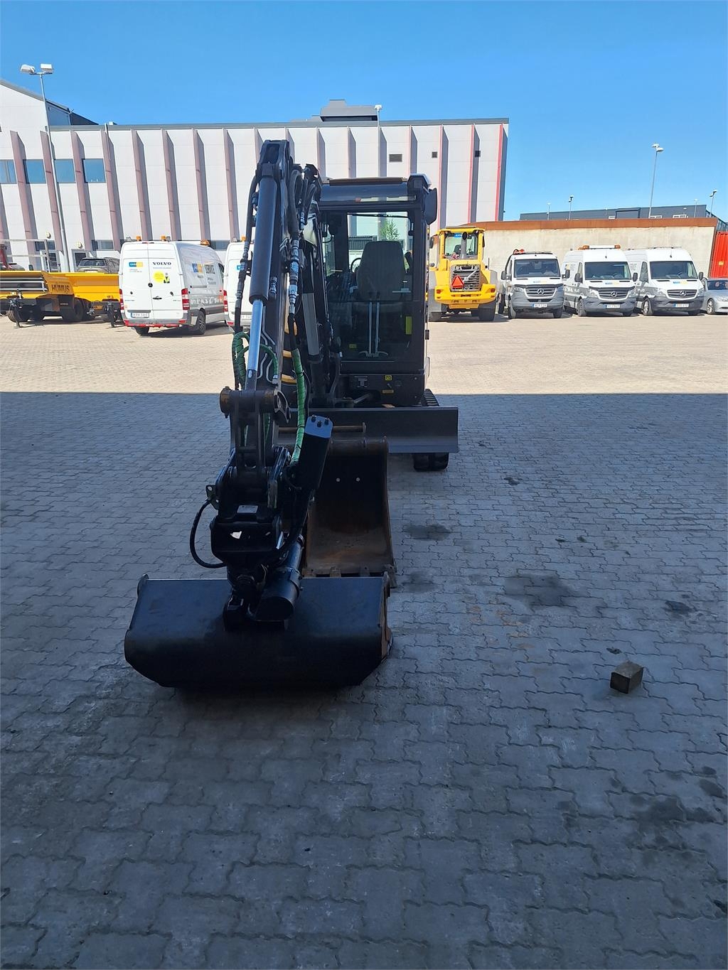 volvo-ecr3,ecr35d_35161a-ecr35d35161(2).jpg