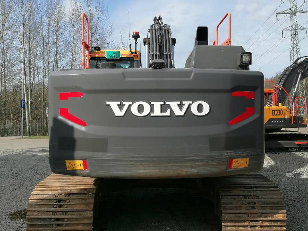 volvo-ec-220-e,54a9c799.jpg