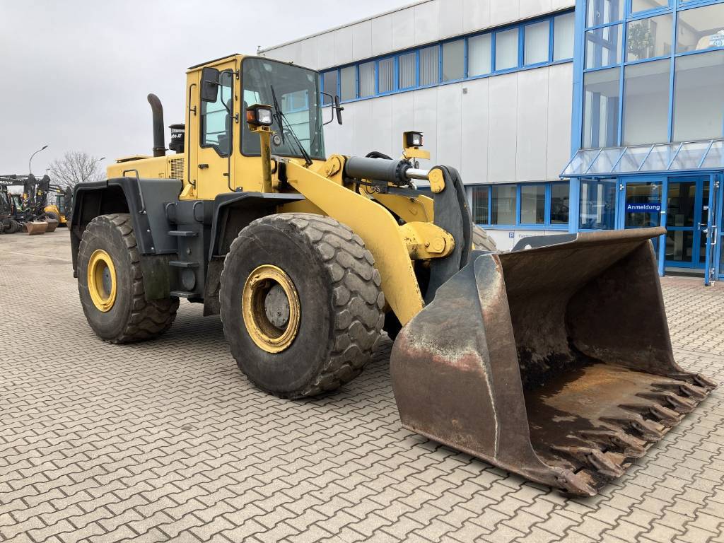 komatsu-wa-420,2a761e79.jpg