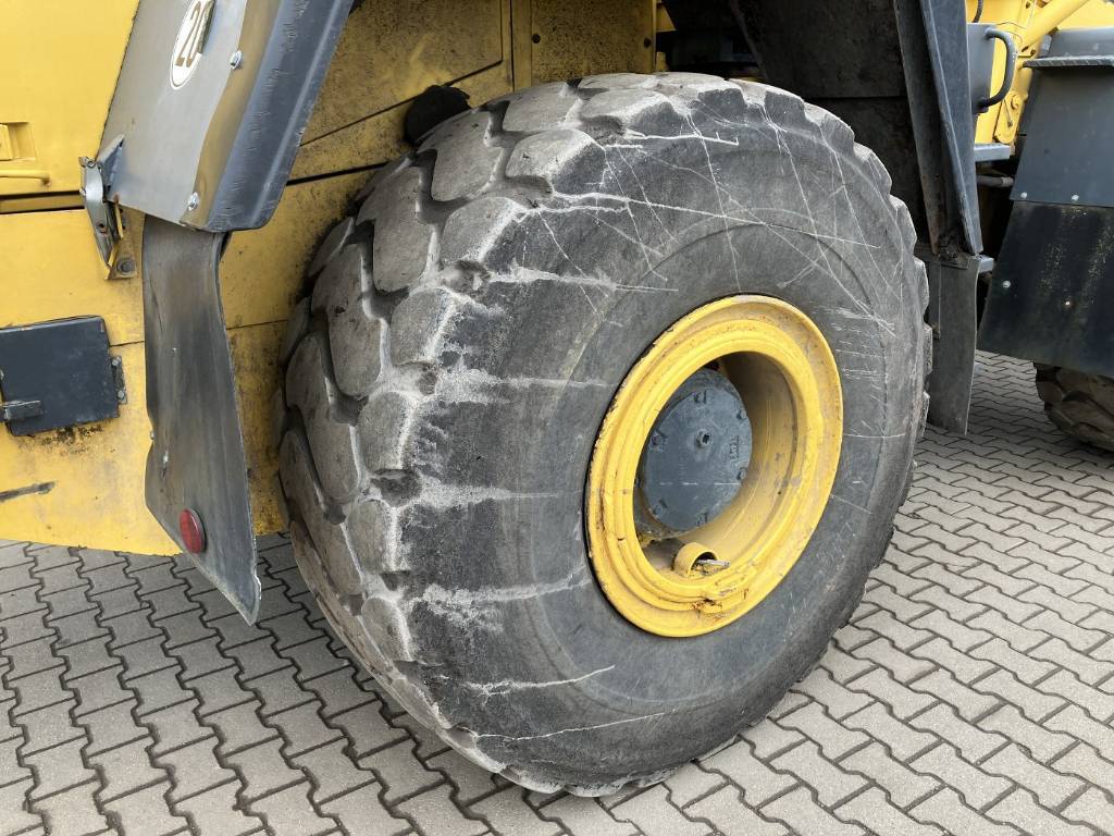 komatsu-wa-420,85806a01.jpg