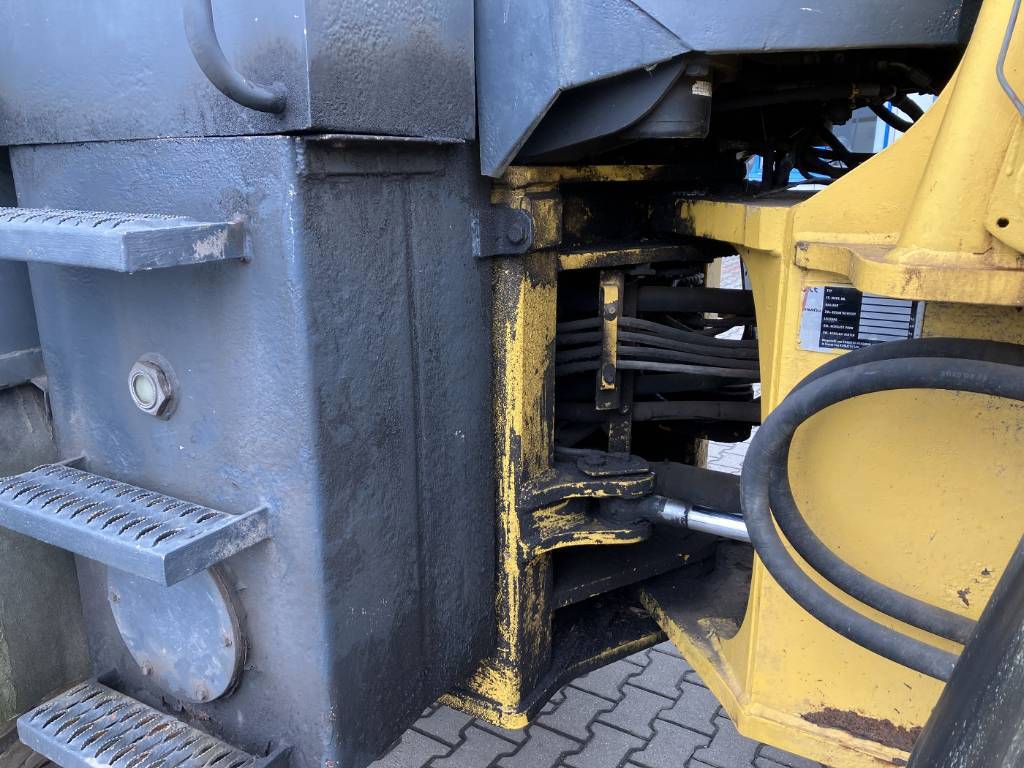 komatsu-wa-420,fc5865b6.jpg