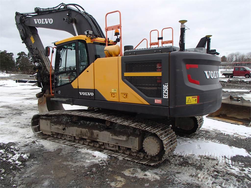 volvo-ec250el,ec250el_320612a-p3300467.jpg
