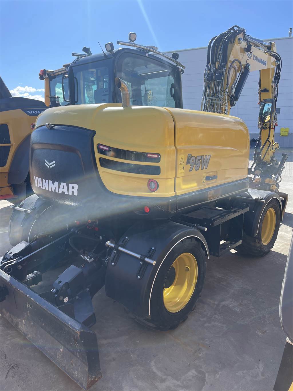 yanmar-b95w-f7b9,b95w_tw09540969-img_8808.jpg
