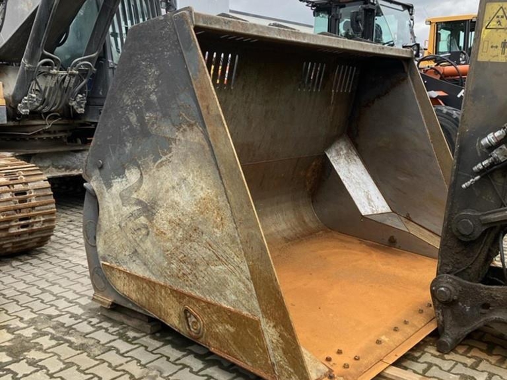 volvo-l-110-h,d9b13a20-19.jpg