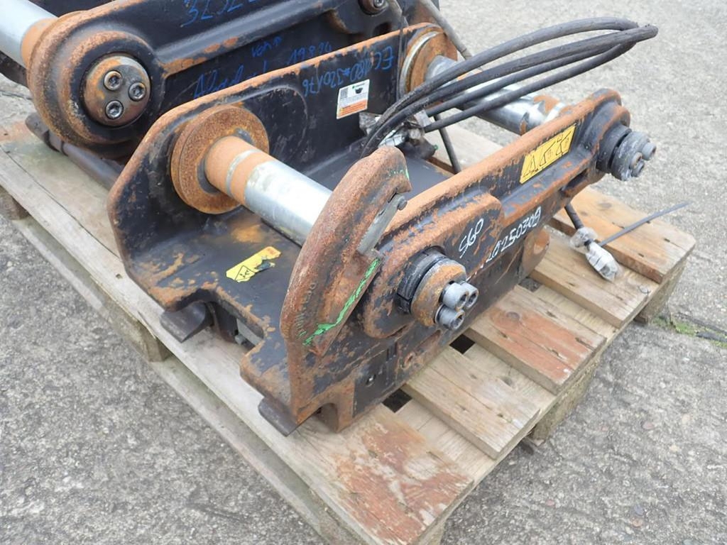 steelwrist-hydr-schnellwechs,bd54b430-1.jpg