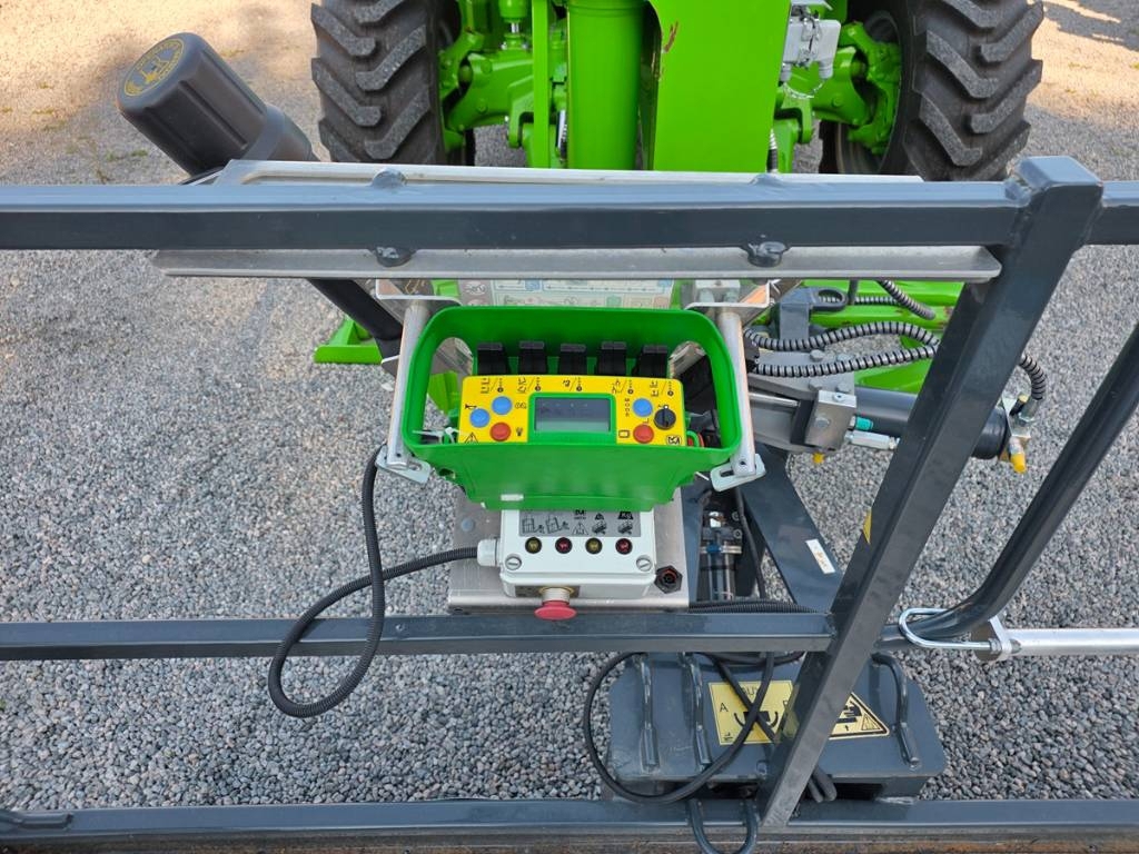 merlo-p-40-17,39559e26.jpg