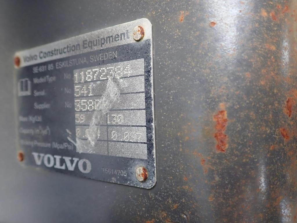 volvo-tiefloffel-600mm-aufna,8ff29d81-2.jpg