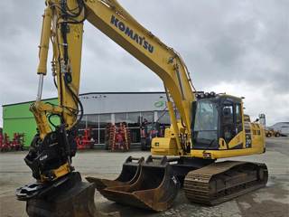 Komatsu PC210LC-11
