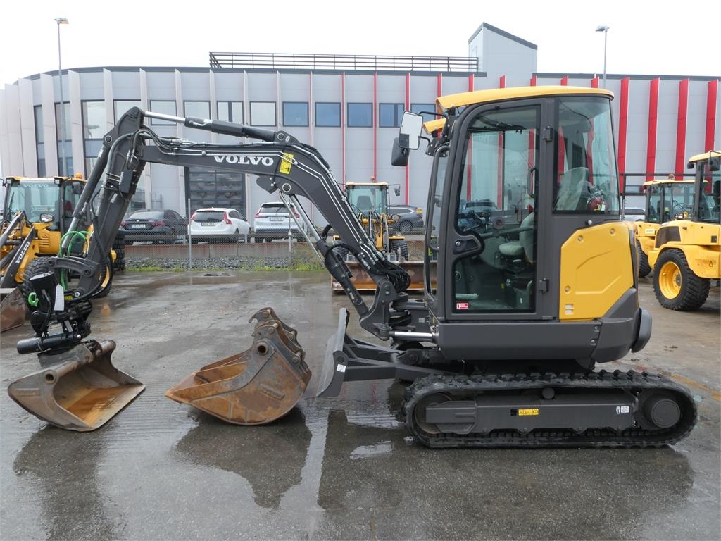 volvo-ecr3,ecr35d_35464a-ecr35d35464(2).jpg