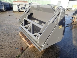 Reschke Schaufel 2200mm, 1,6m³ mit Niederhalter