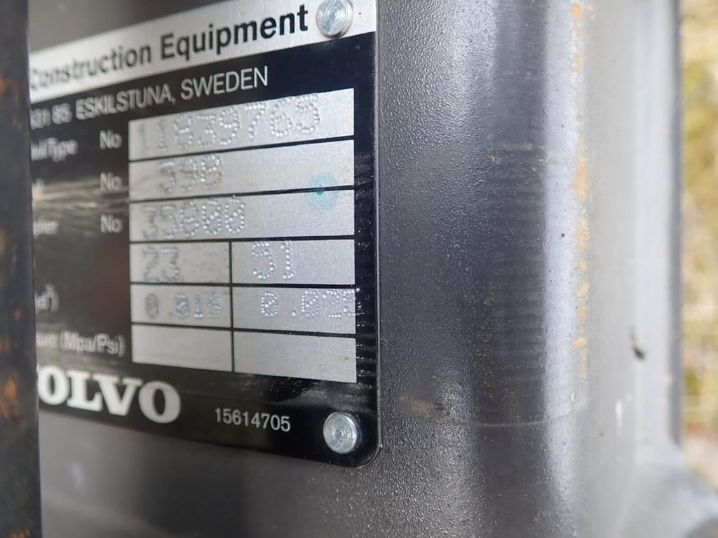volvo-tiefloffel-200-mm-pin,75200a4f-2.jpg