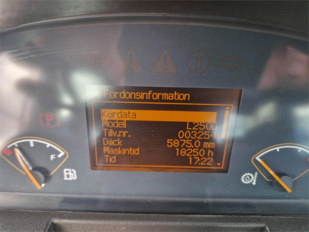 volvo-l250g,l250g-ud_3254-1000022172.jpg