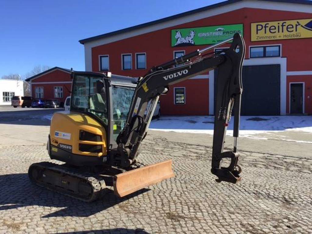 volvo-ecr-40-d,9cd9bdde.jpg