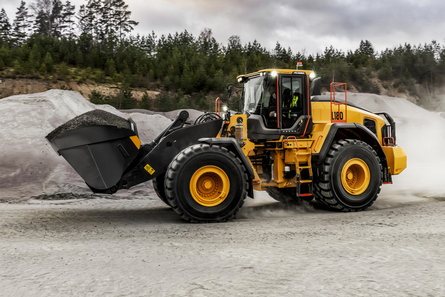 Volvo hjullastare L180 - helt ny modell ur en ny serie lastmaskiner från Volvo Construction Esquipment. Serien har lanserats under våren 2025.