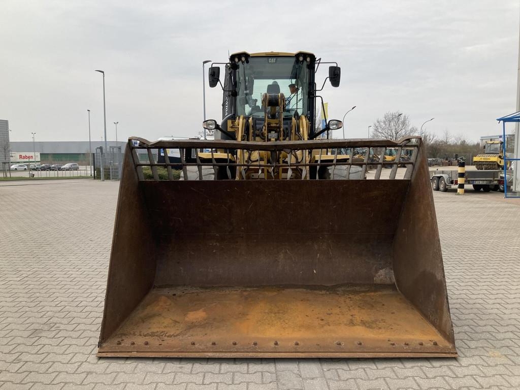 cat-938-m,3e924504-13.jpg
