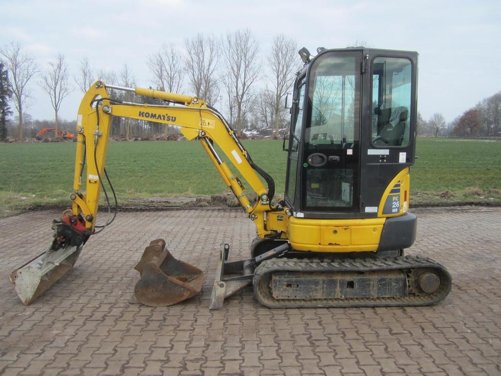 komatsu-pc-26mr-3,92bcbbac-1.jpg
