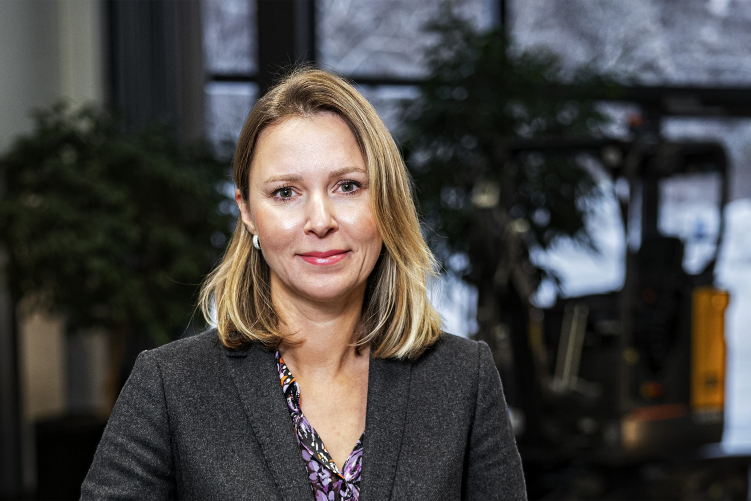 Hanna Ihnatovich, försäljningschef för Region International på Volvo Construction Equipment