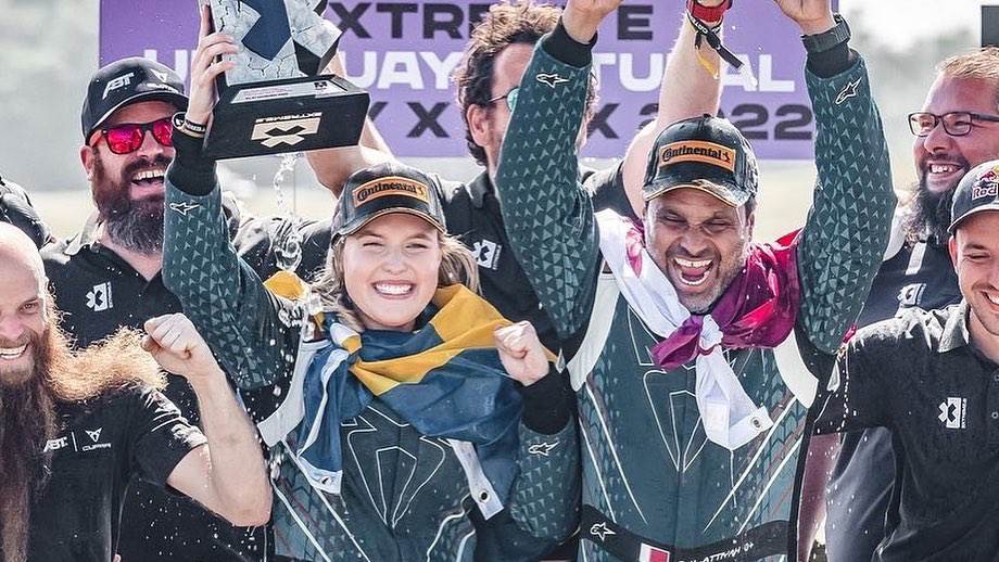 Klara Andersson och Nasser Al-Attiyah i Extreme-E